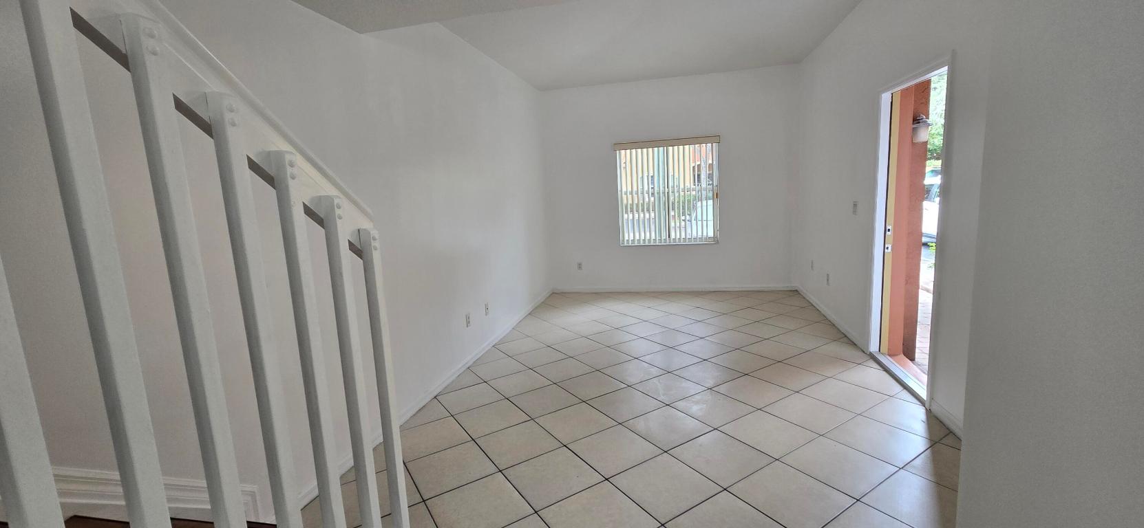 VILLAS AT HARBOR ISLES CONDO - Residential Lease