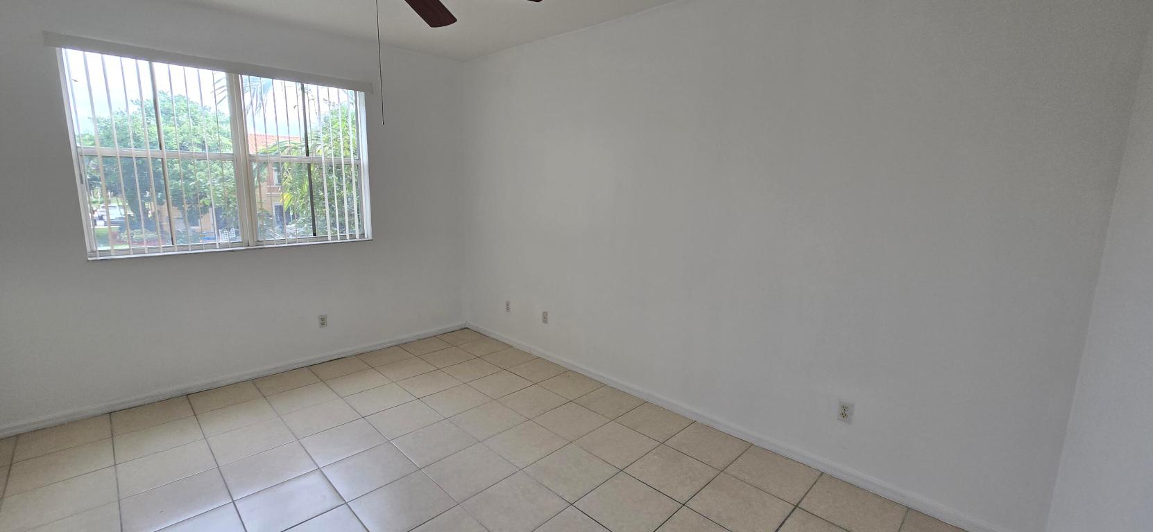 VILLAS AT HARBOR ISLES CONDO - Residential Lease