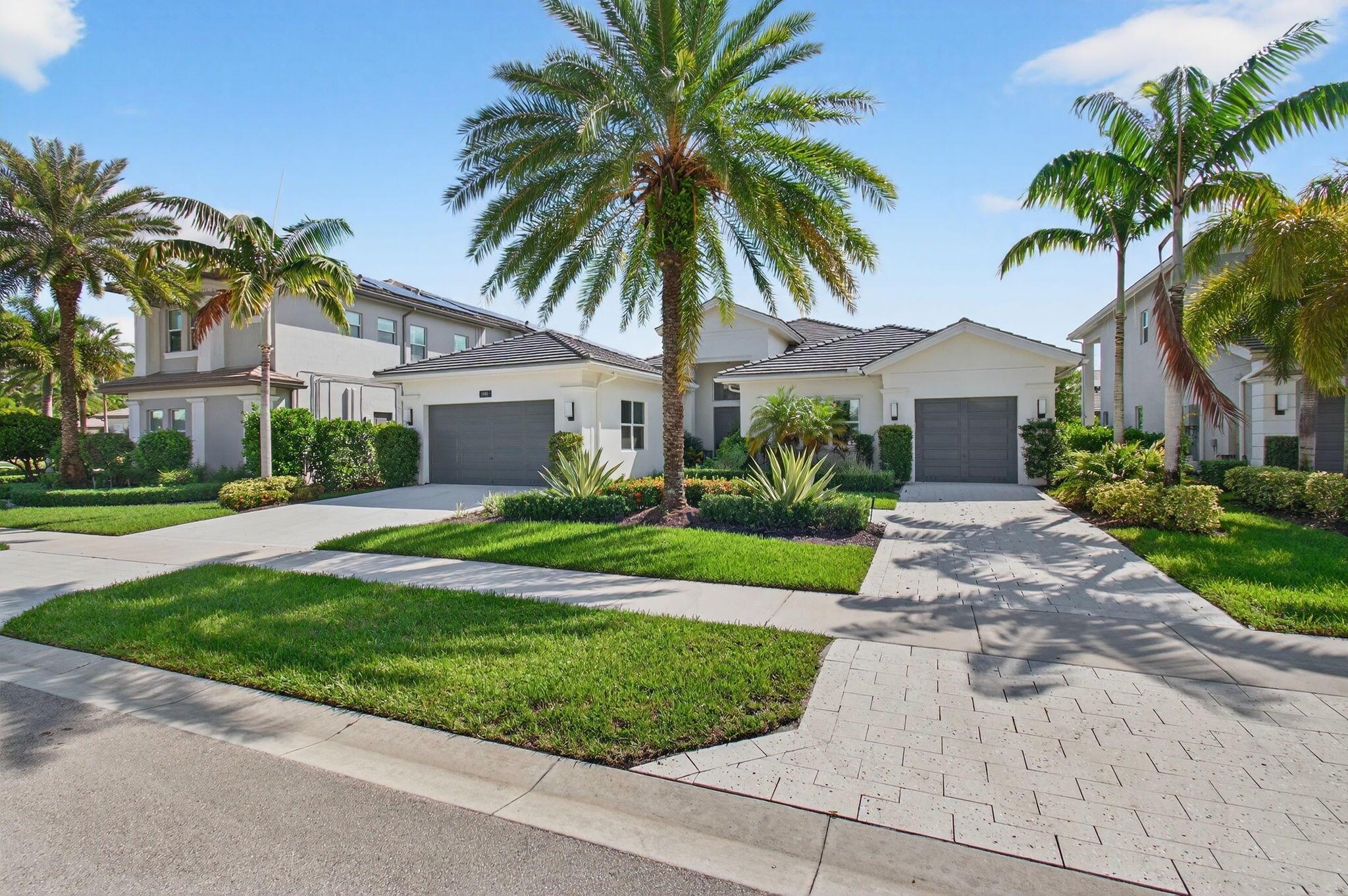 19886 Meadowside Lane