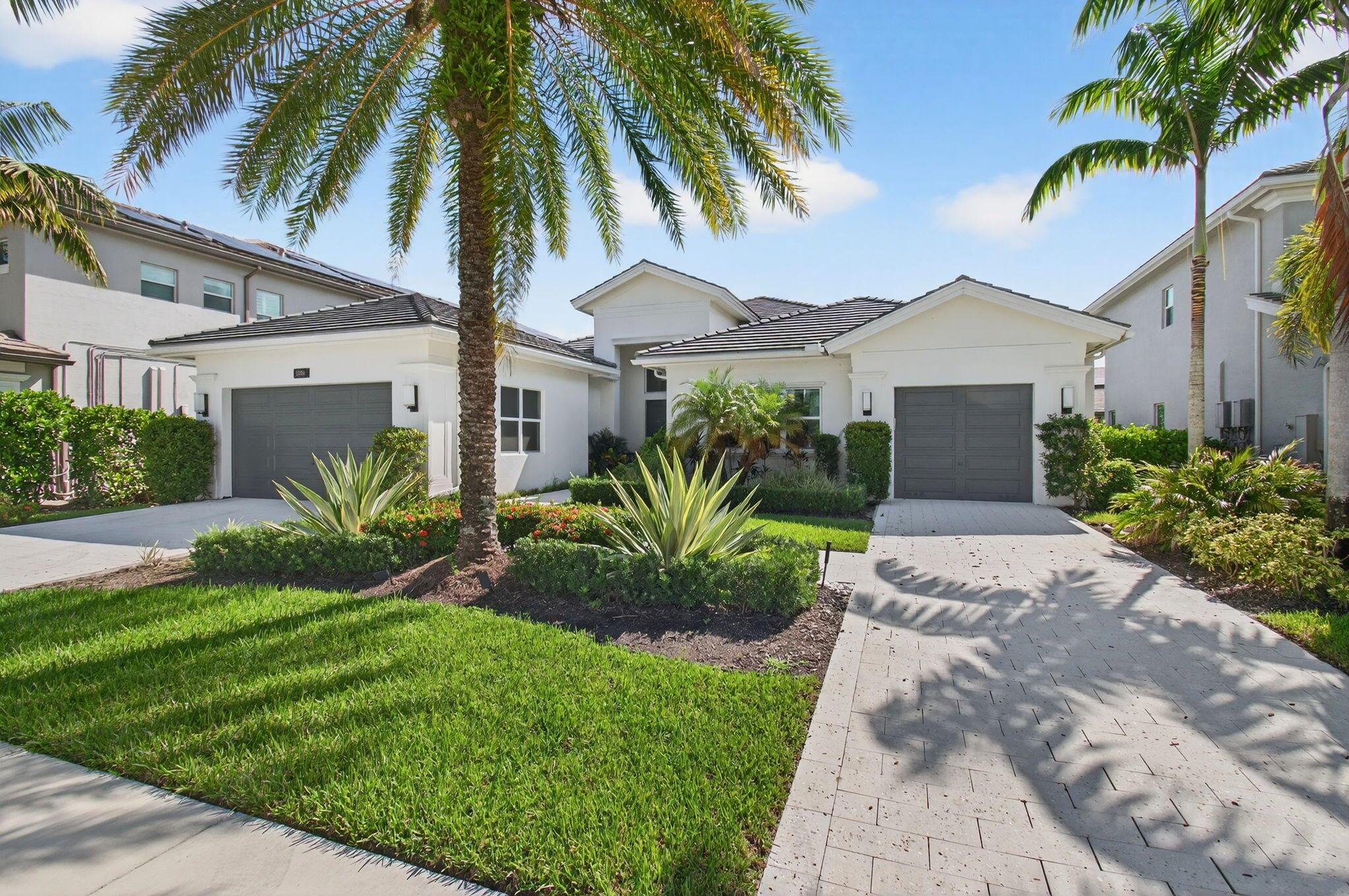 19886 Meadowside Lane