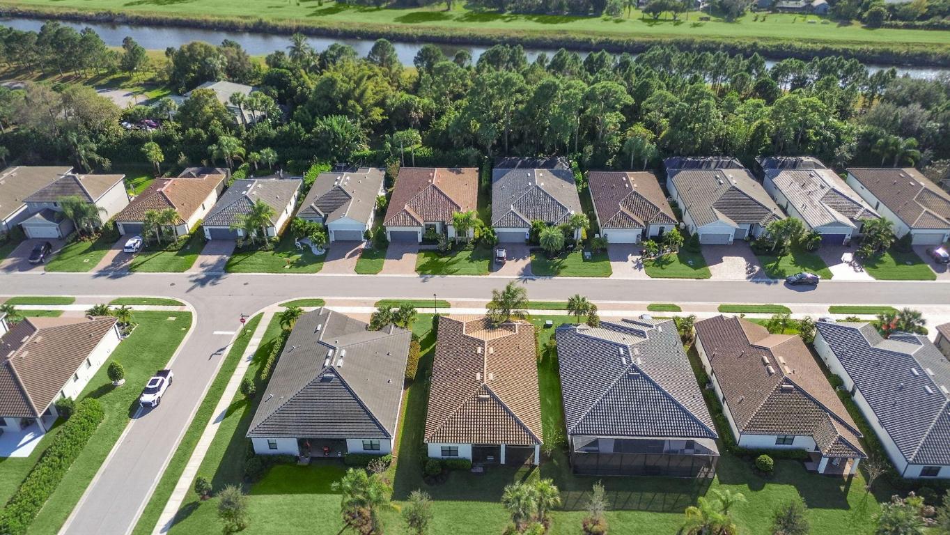 VERANDA PLAT NO 8 VERANDA GARDENS EAST PHASE 2 - Residential