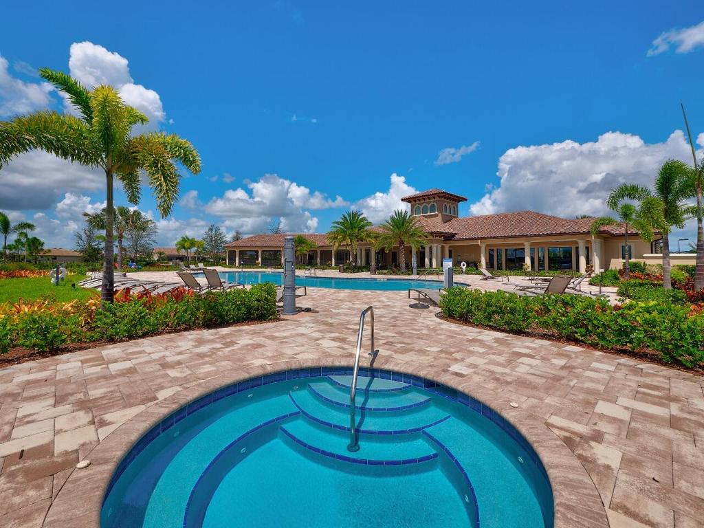 VERANDA PLAT NO 8 VERANDA GARDENS EAST PHASE 2 - Residential