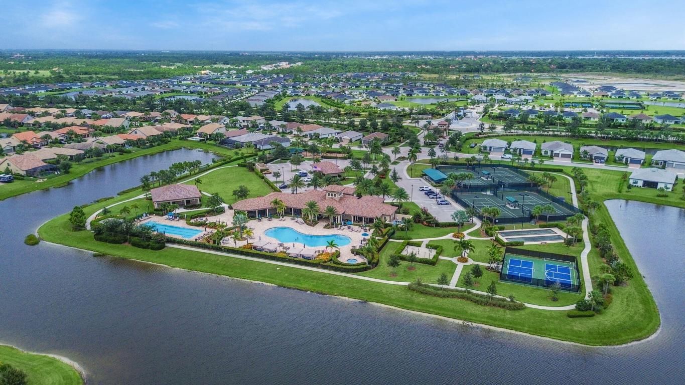 VERANDA PLAT NO 8 VERANDA GARDENS EAST PHASE 2 - Residential