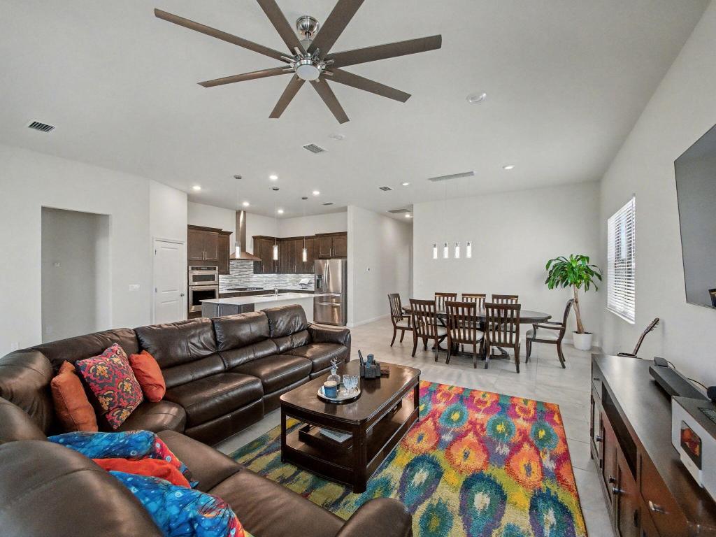 VERANDA PLAT NO 8 VERANDA GARDENS EAST PHASE 2 - Residential