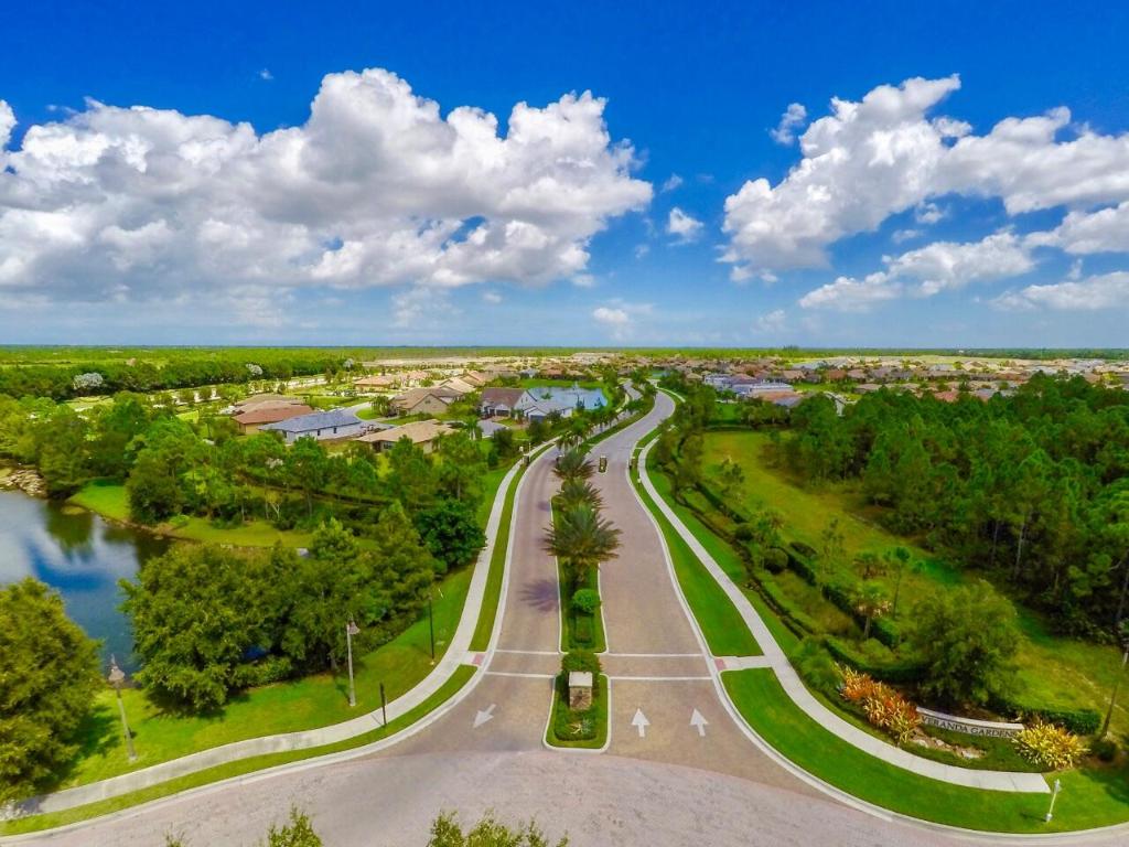 VERANDA PLAT NO 8 VERANDA GARDENS EAST PHASE 2 - Residential