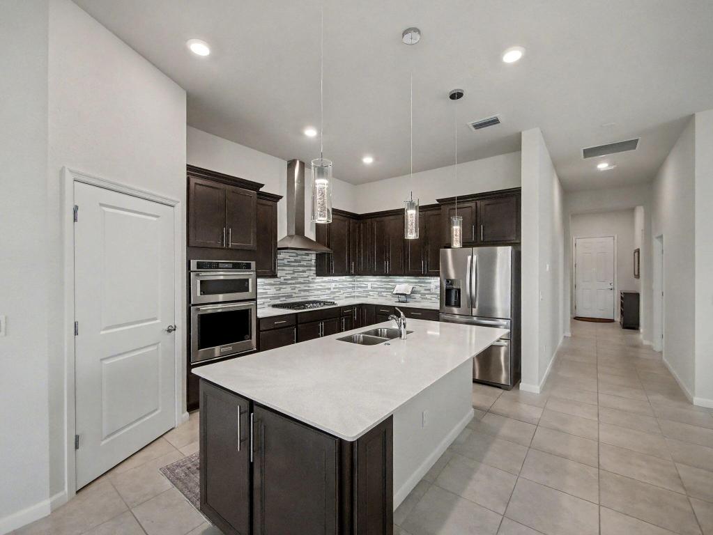 VERANDA PLAT NO 8 VERANDA GARDENS EAST PHASE 2 - Residential