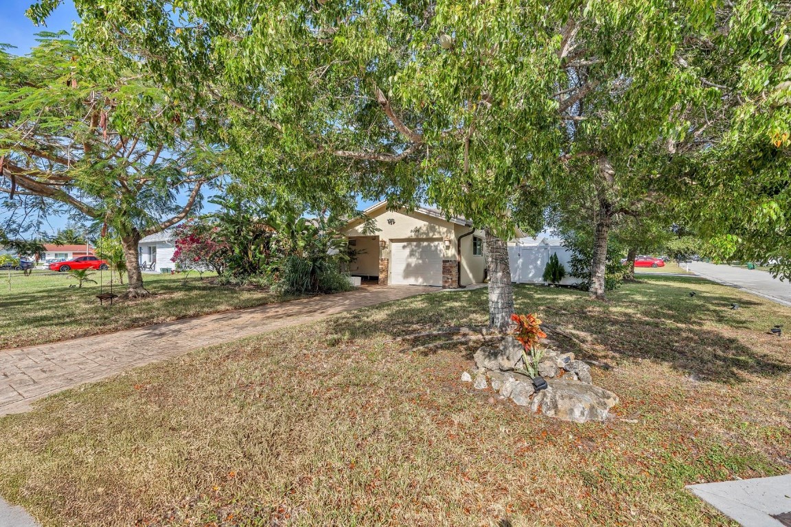 Westwood Commy 6 81-35 B - Residential