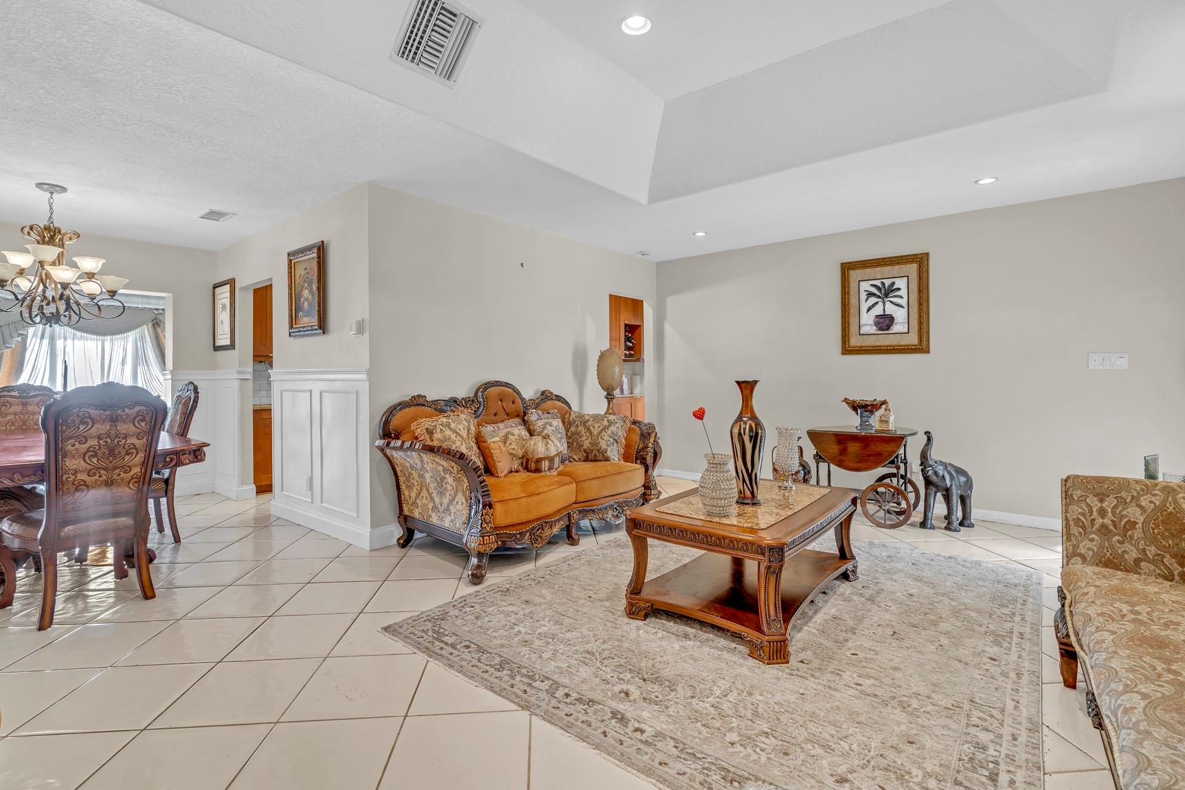 Westwood Commy 6 81-35 B - Residential