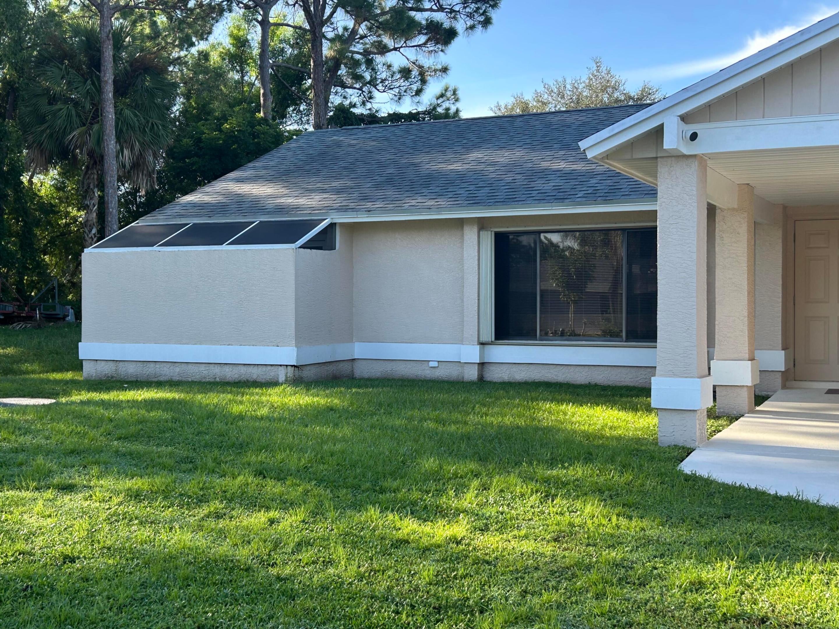 934 SE ATLANTUS Avenue