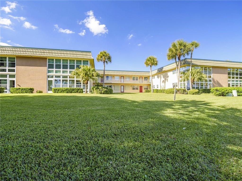 VISTA GARDENS - Residential