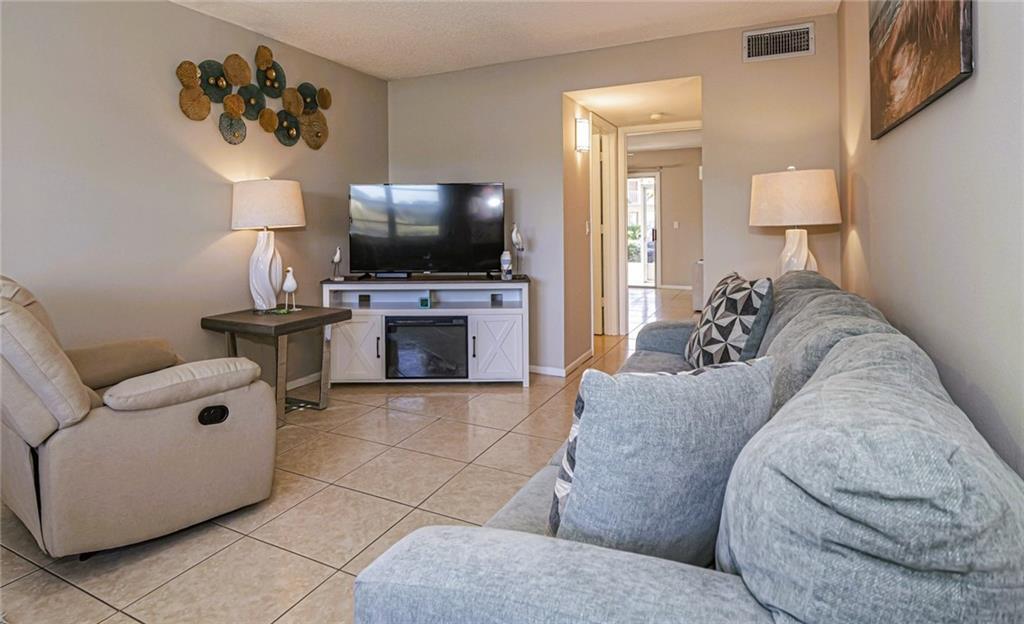 VISTA GARDENS - Residential