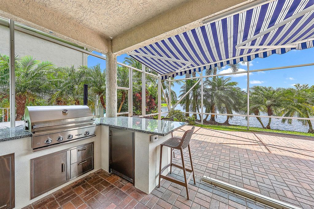 Photo of 1109 Egret Circle N, Jupiter, FL 33458 (MLS # R10997843)