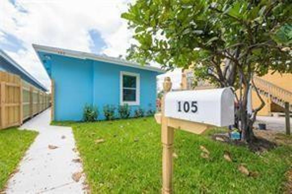 Photo of 105 S D Street, Lake Worth Beach, FL 33460 (MLS # B26014482)