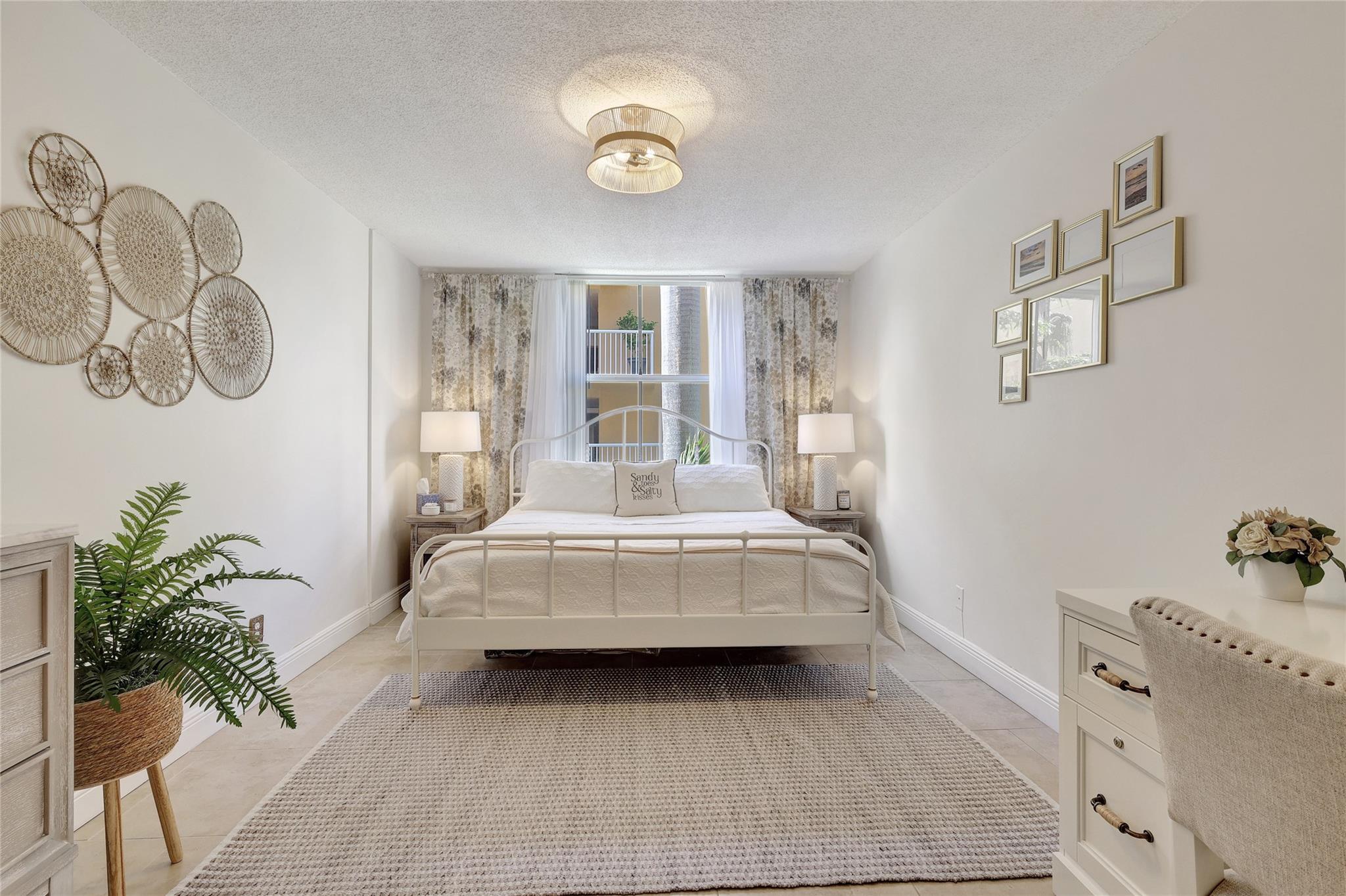 Sheridan East Condo Bldg - Residential