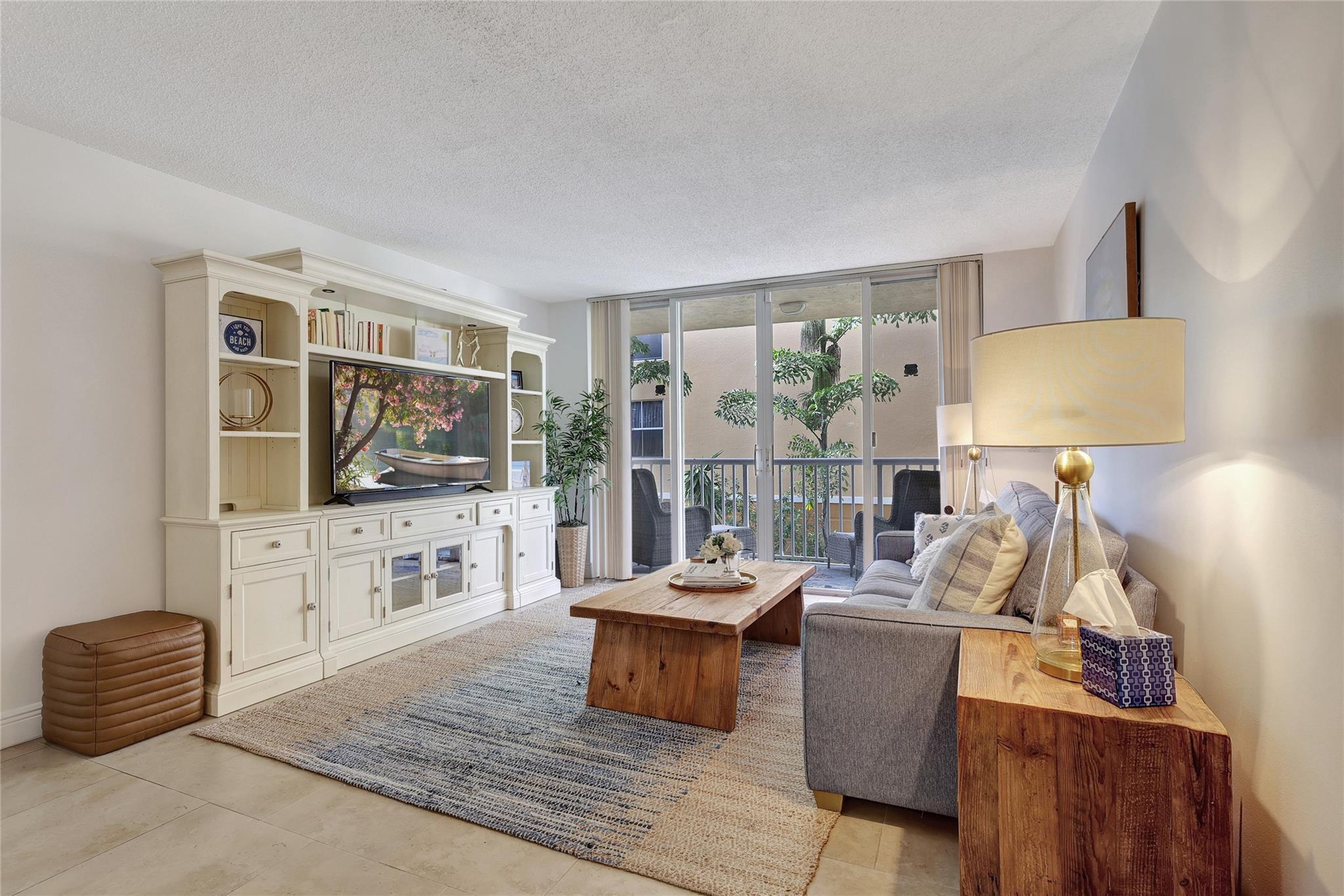 Sheridan East Condo Bldg - Residential