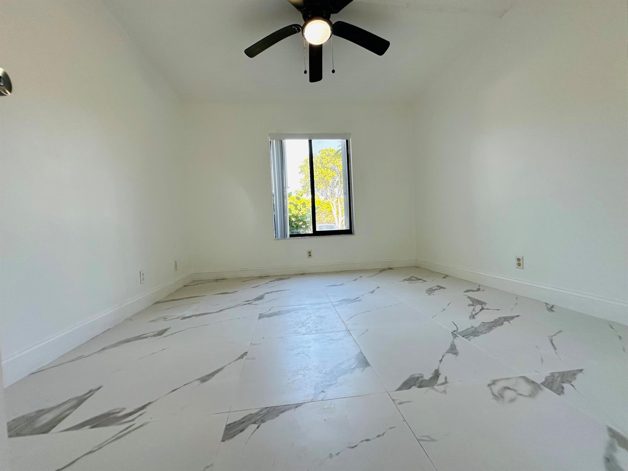 Palm Club Village ll - Residential