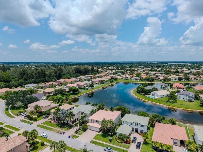 163 Bella Vista Way