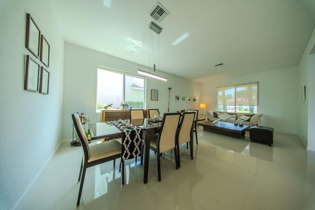 163 Bella Vista Way