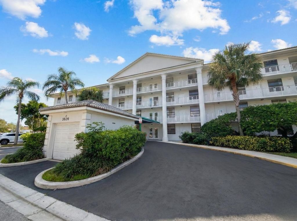 Photo of 3826 Whitehall Drive #305, West Palm Beach, FL 33401 (MLS # R11155454)