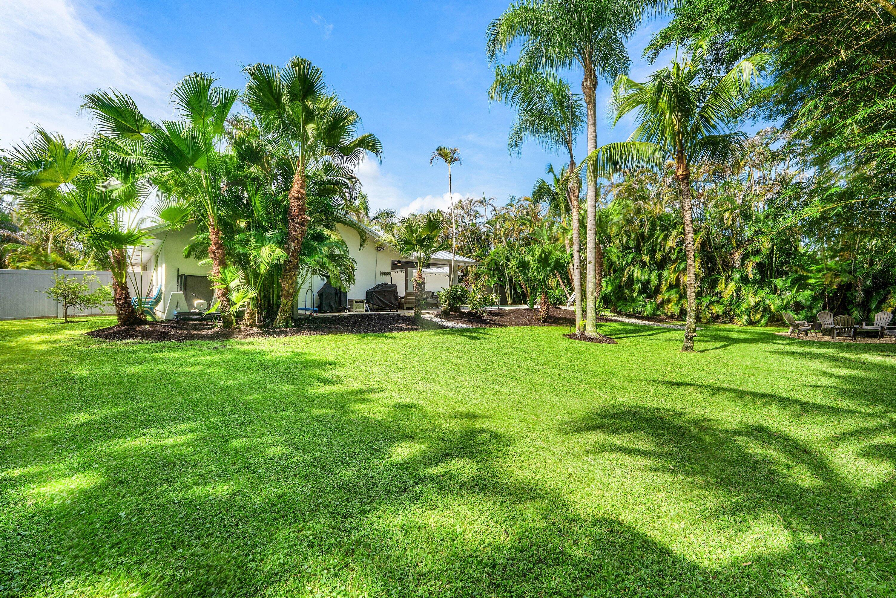 18329 LOXAHATCHEE RIVER Road