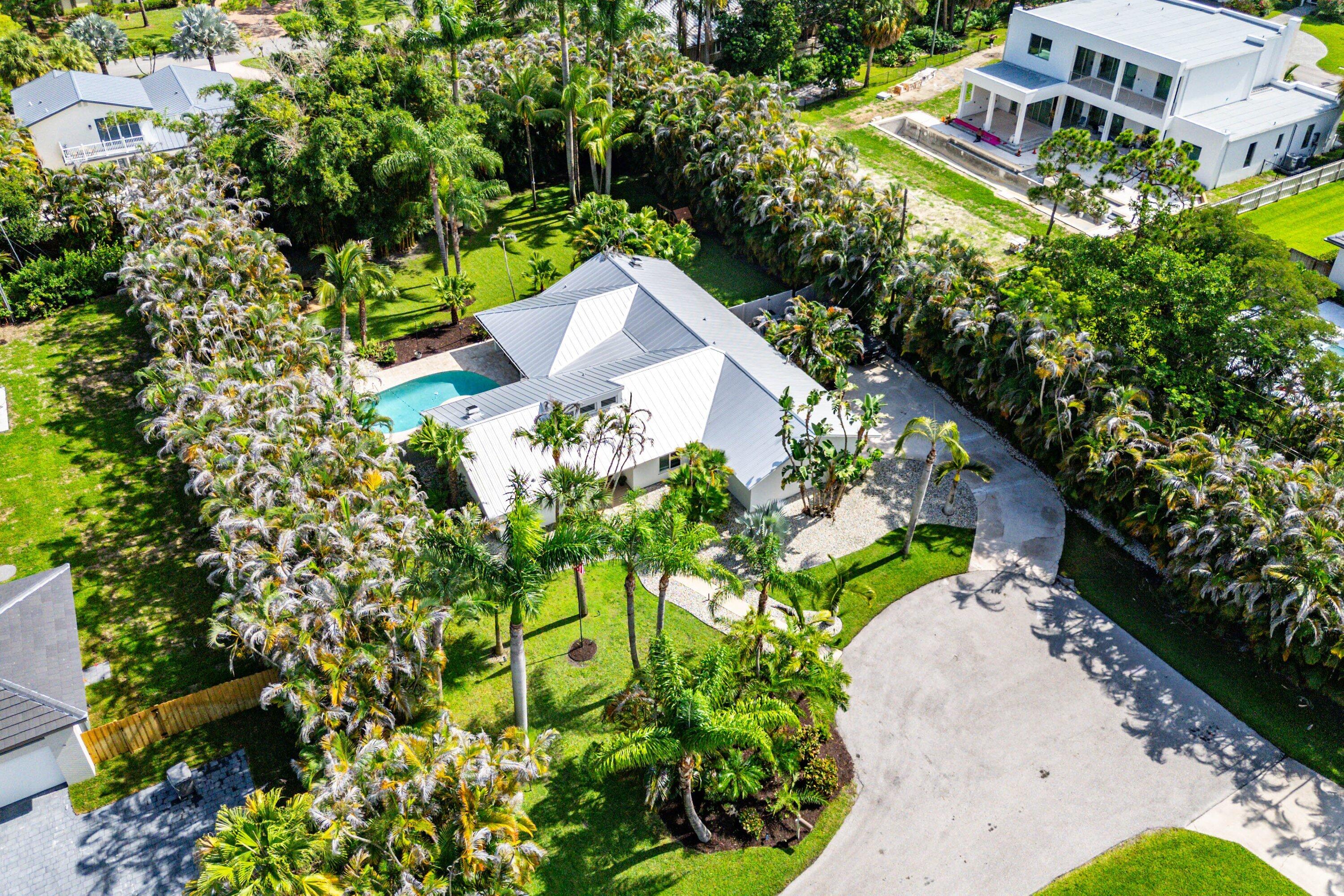 18329 LOXAHATCHEE RIVER Road