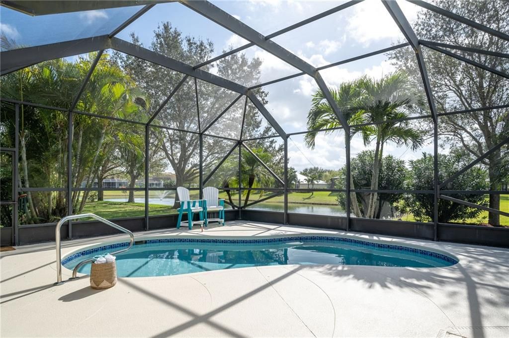 Photo of 2255 3rd Plc SW Pl, Vero Beach, FL 32962 (MLS # F10374112)