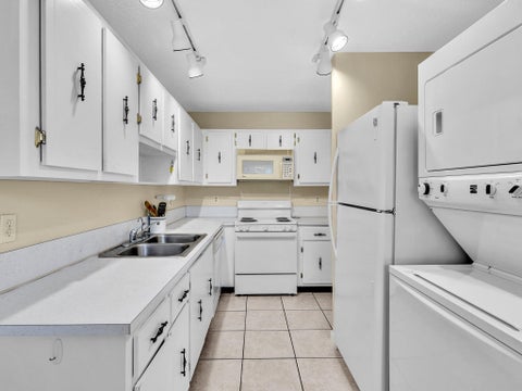 Tiny photo for 1610 NW 18th Avenue #96d, Delray Beach, FL 33445 (MLS # B26022323)