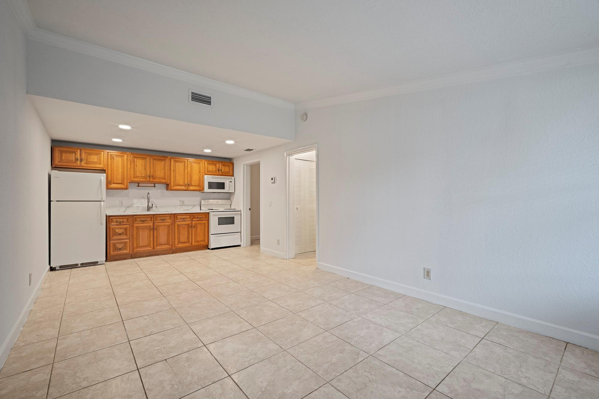 Southgate Villas Condo - Residential Lease