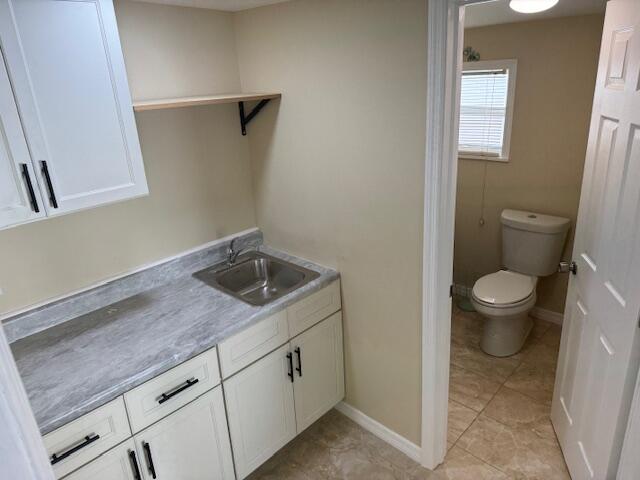 COUNTRY KNOLLS - Residential