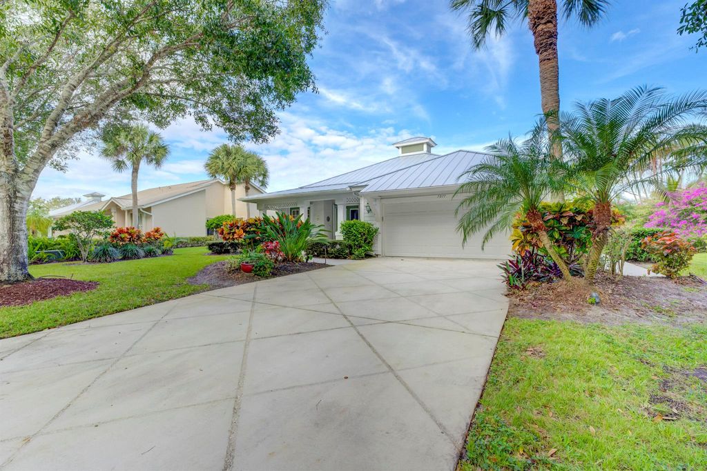 Photo of 7977 SE Mammoth Drive, Hobe Sound, FL 33455 (MLS # R10943449)