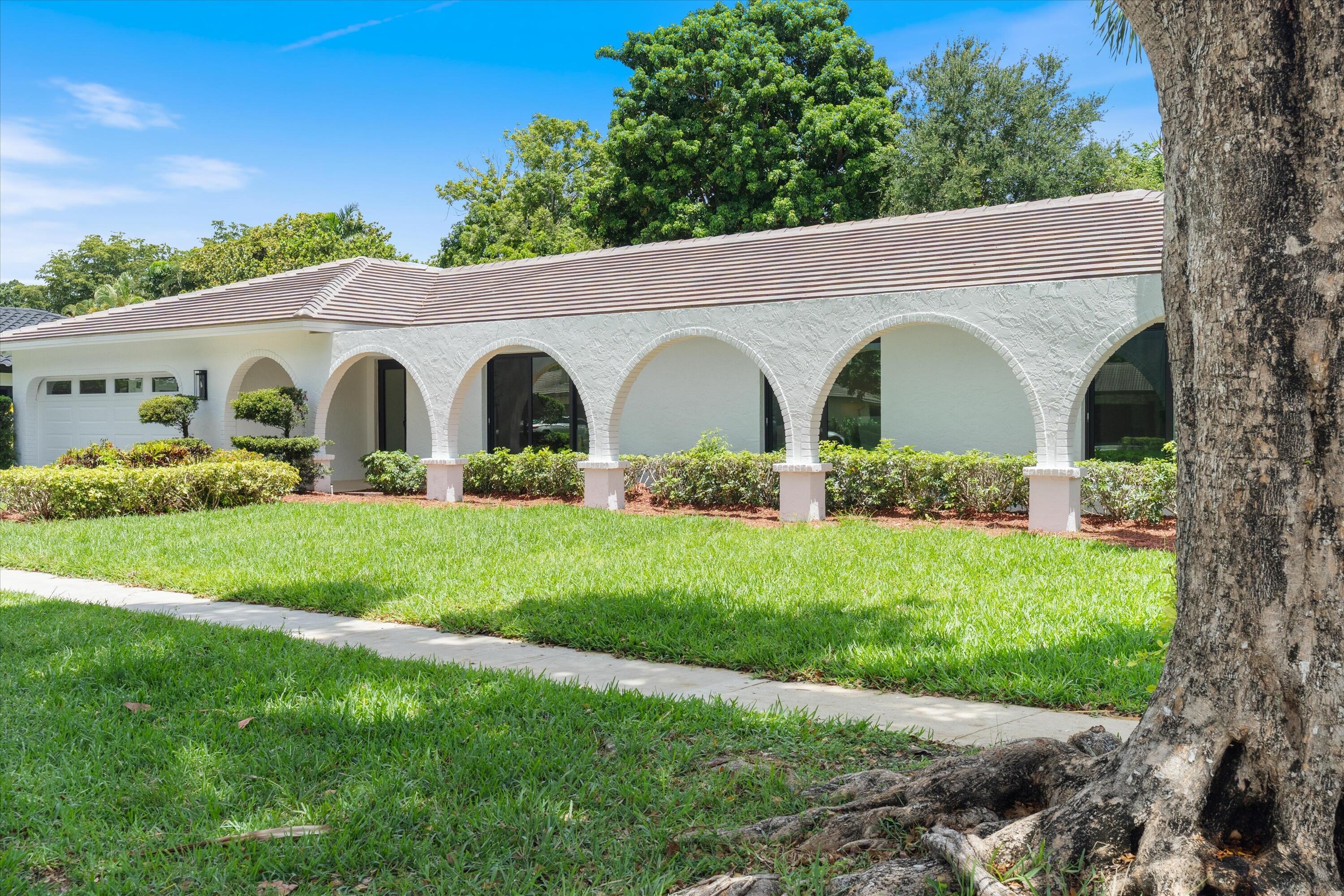 ESTANCIA - Residential
