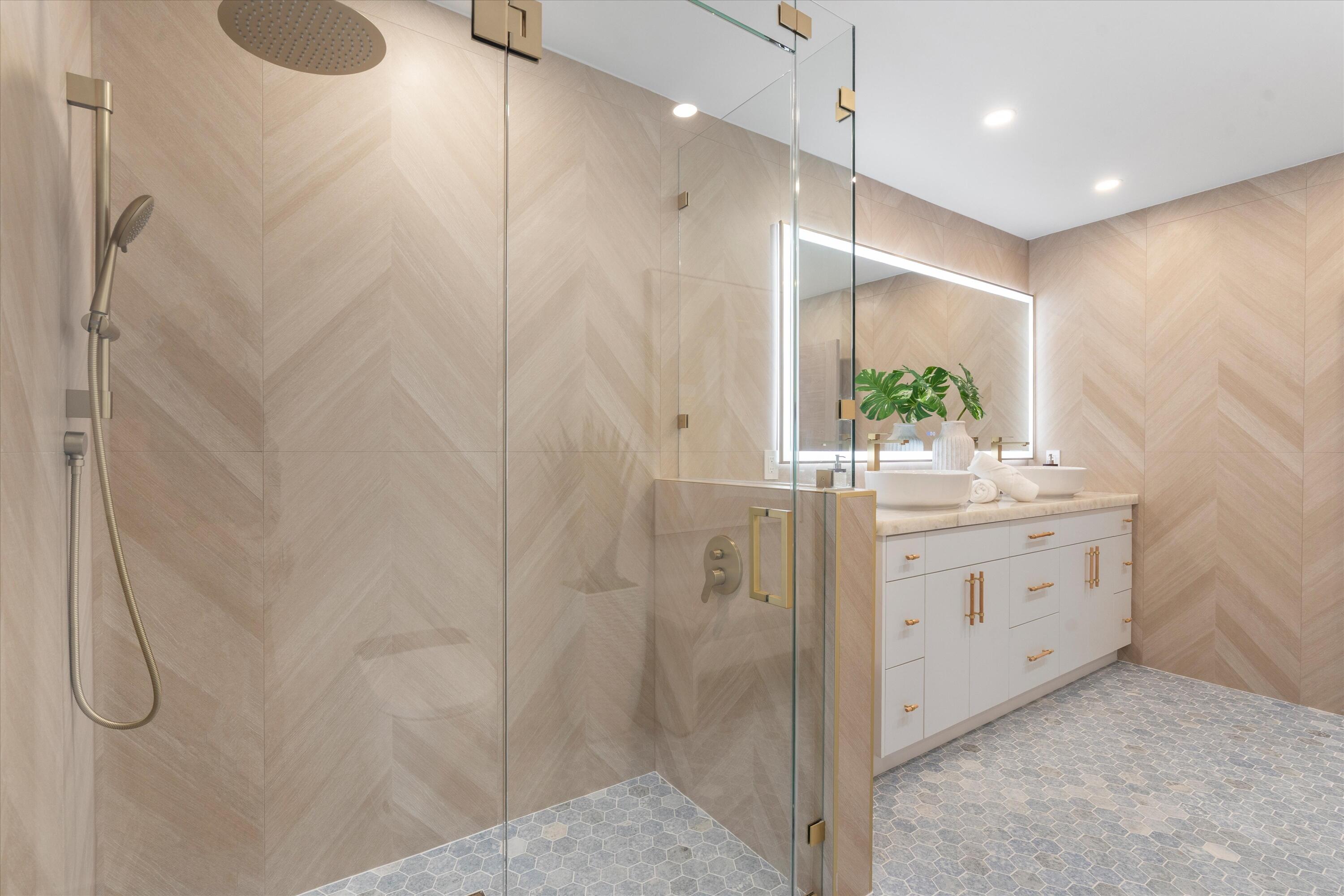 ESTANCIA - Residential