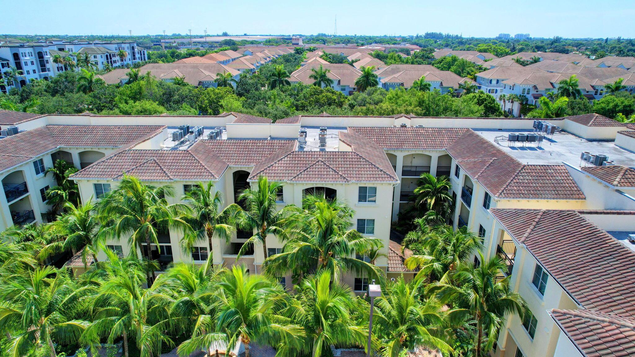 SAN RAPHAEL CONDO - Residential