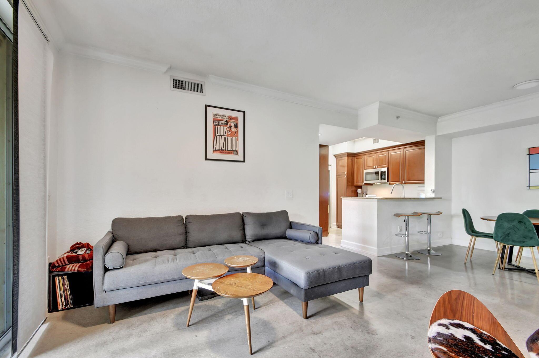 SAN RAPHAEL CONDO - Residential