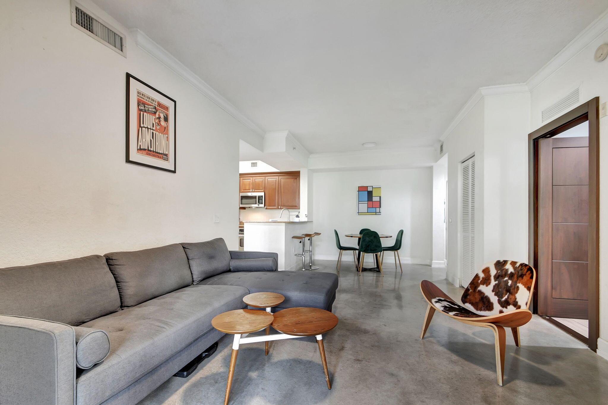 SAN RAPHAEL CONDO - Residential