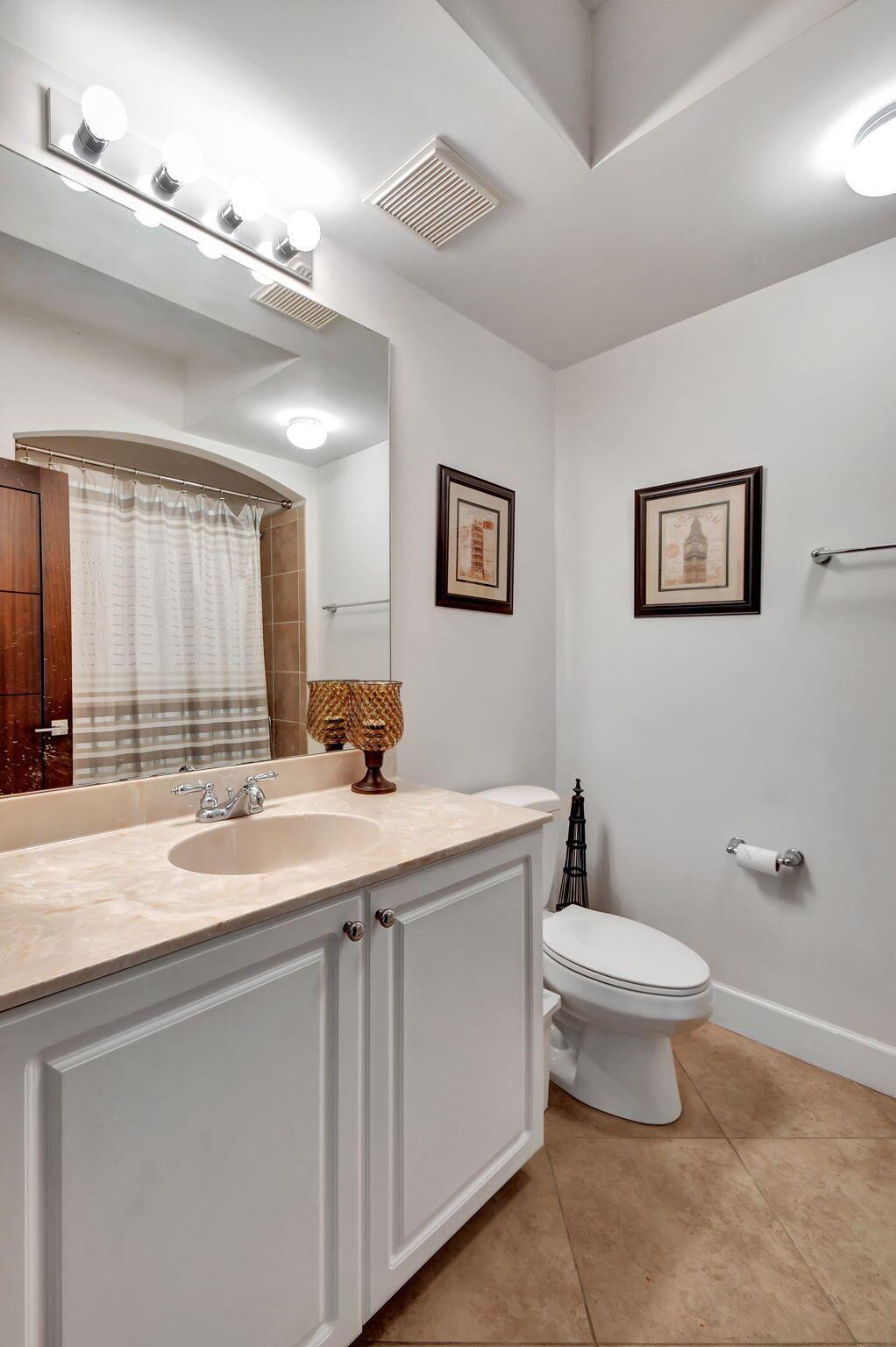 SAN RAPHAEL CONDO - Residential