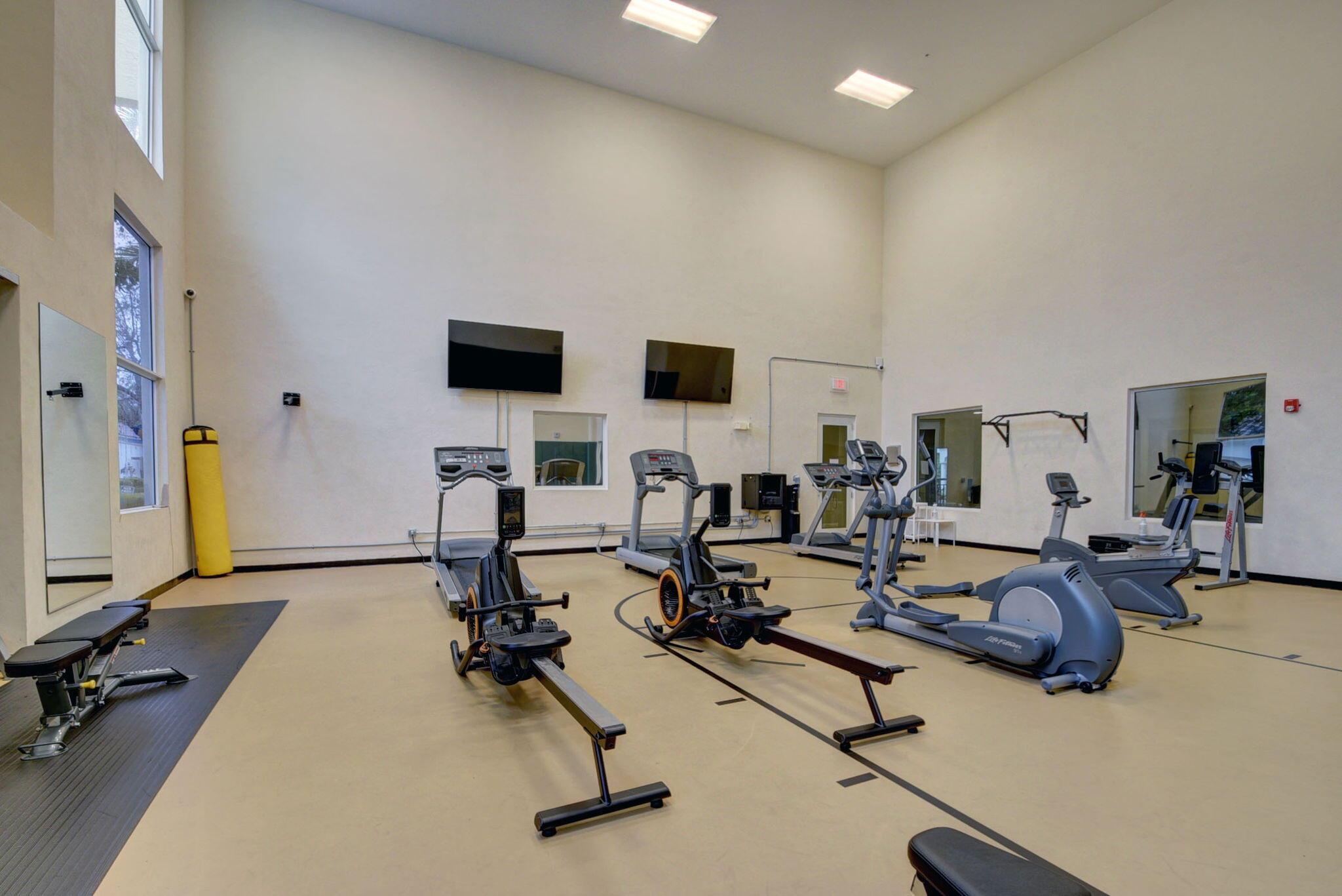 SAN RAPHAEL CONDO - Residential