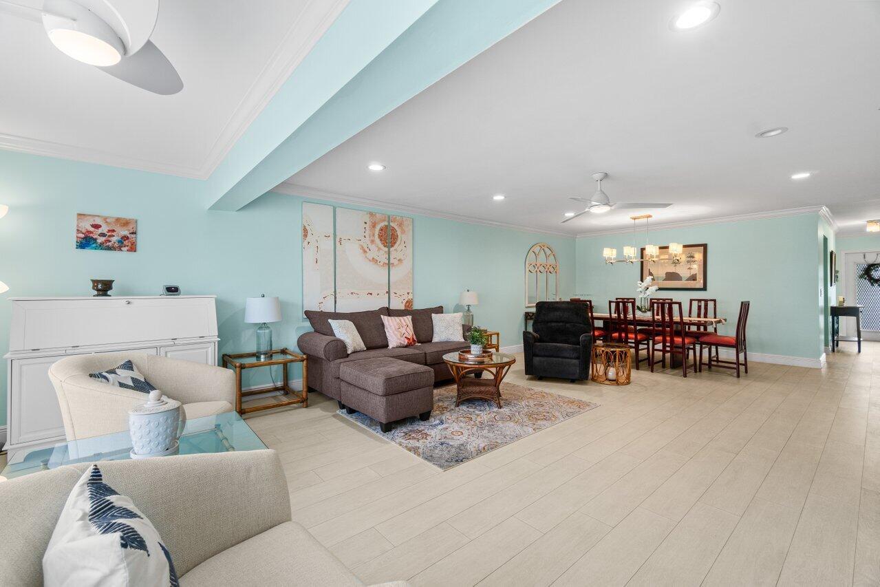 1810 NW 18th Street 103