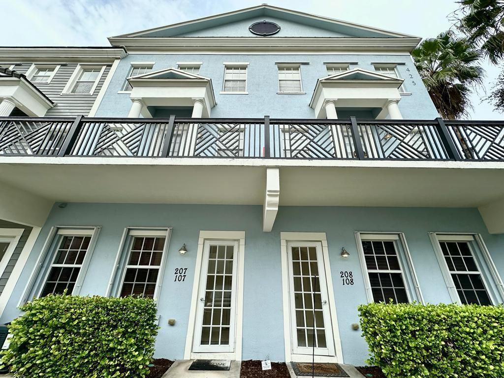 Photo of 425 Greenwich Circle #207, Jupiter, FL 33458 (MLS # R10923014)