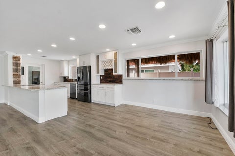 Tiny photo for 361 SE 9TH Court, Pompano Beach, FL 33060 (MLS # B26084254)