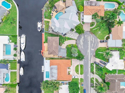 Tiny photo for 361 SE 9TH Court, Pompano Beach, FL 33060 (MLS # B26084254)