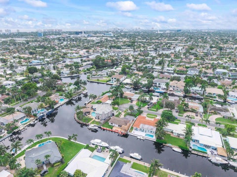 Tiny photo for 361 SE 9TH Court, Pompano Beach, FL 33060 (MLS # B26084254)