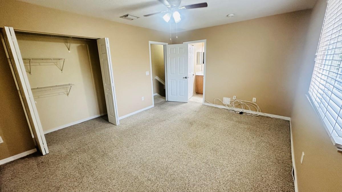 Lyons Indust Park 71-1 B - Residential Lease