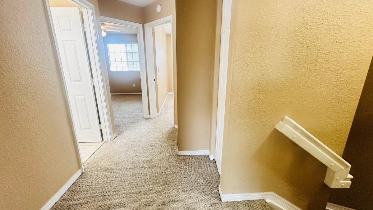 Lyons Indust Park 71-1 B - Residential Lease