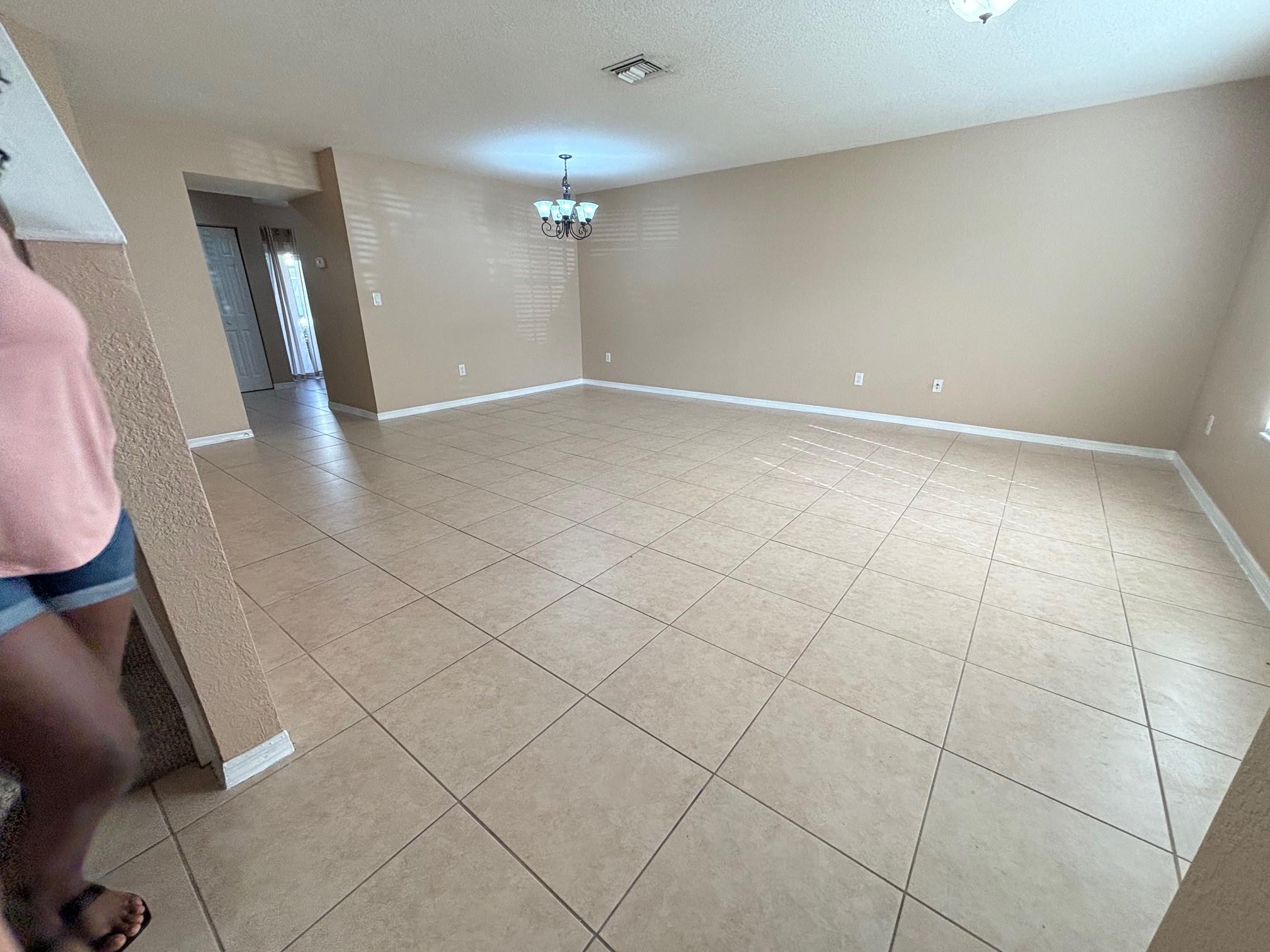 Lyons Indust Park 71-1 B - Residential Lease