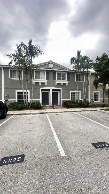 Lyons Indust Park 71-1 B - Residential Lease