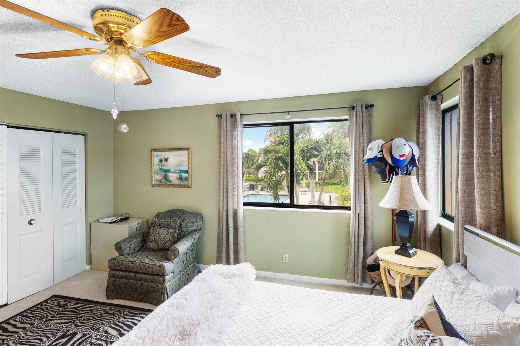 WINDWOOD ISLES CONDO - Residential