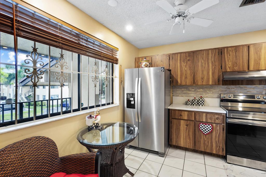 Photo of 160 SE 7th Street #408, Deerfield Beach, FL 33441 (MLS # R11135529)