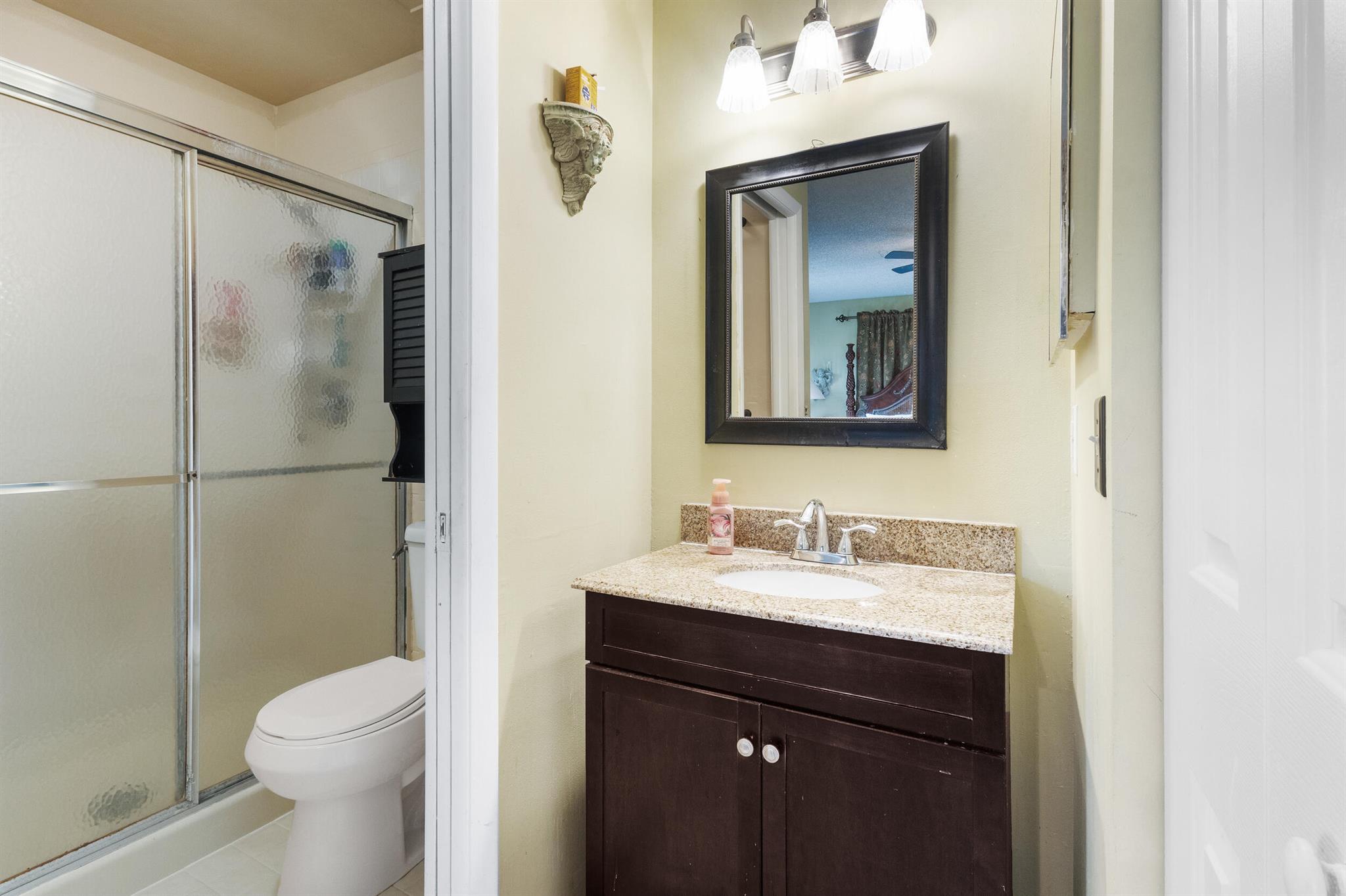 WINDWOOD ISLES CONDO - Residential