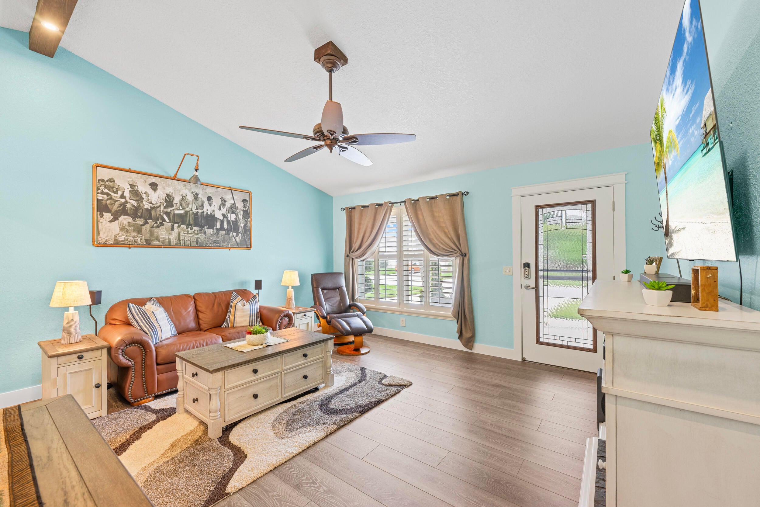 128 BANYAN Circle